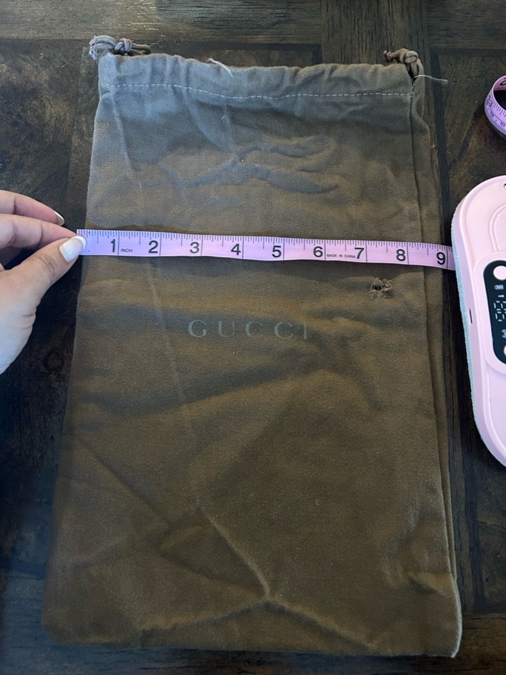 Gucci Dust Bag 9 x 14
Small Hole.